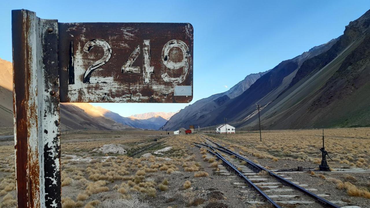 Hospedaje Lenas Del Tolosa Las Cuevas  Exteriör bild
