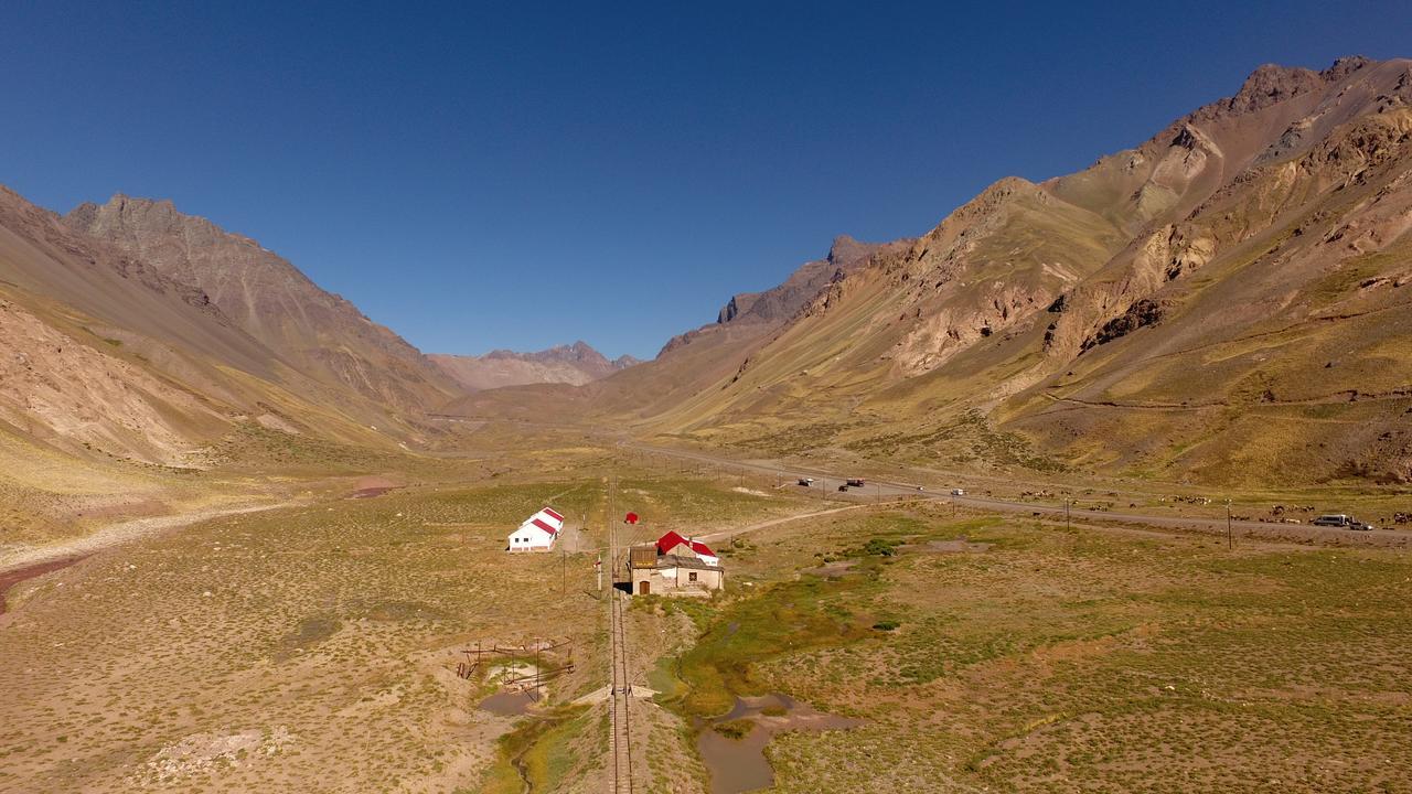 Hospedaje Lenas Del Tolosa Las Cuevas  Exteriör bild